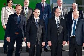 NRW Minister of Labor Rainer Schmelzter visits Chempark